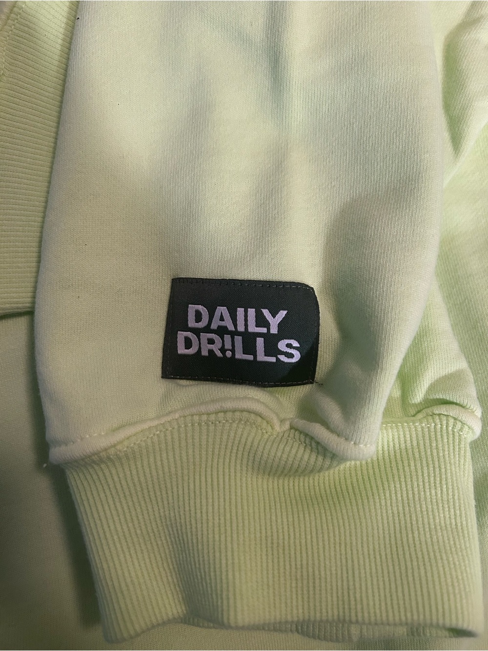 Daily Drills Oversized Crew Sweatshirt - Zilker Green Size M/L NWT - Picture 10 of 12